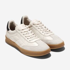 Cole Haan woman’s GrandPro Breakaway Sneakers size 8 Ivory-gum  W30272